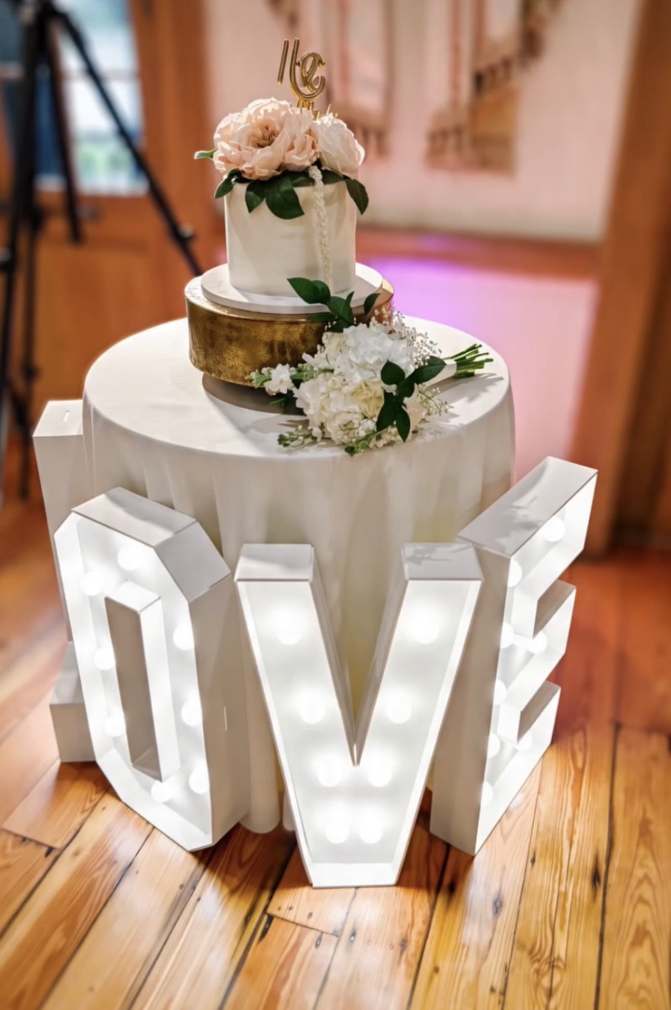 Elegant event décor detail